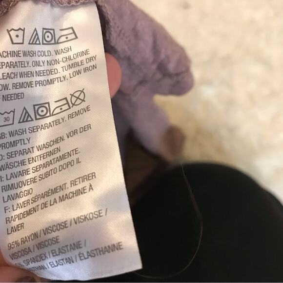 Logo by Lori Goldstein 3/4 length cozy top size 1X - Picture 6 of 6